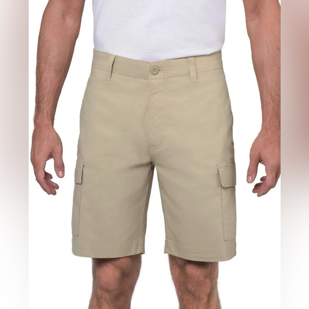 NWT WearFirst Men's Tan Stretch Lightweight Cargo Shorts size 40